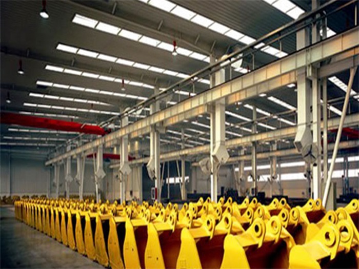 江阴徐工集团挖掘机装配车间